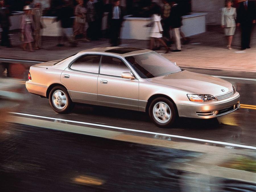  Lexus ES300 (XV10) 1995 года  (фото 6 из 8)